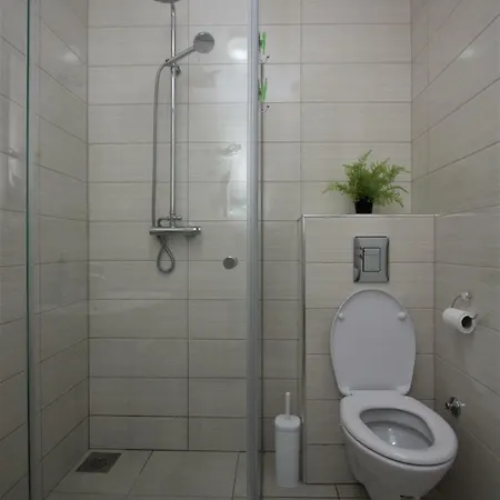 Amazing Sea View Zatvoren Apartament